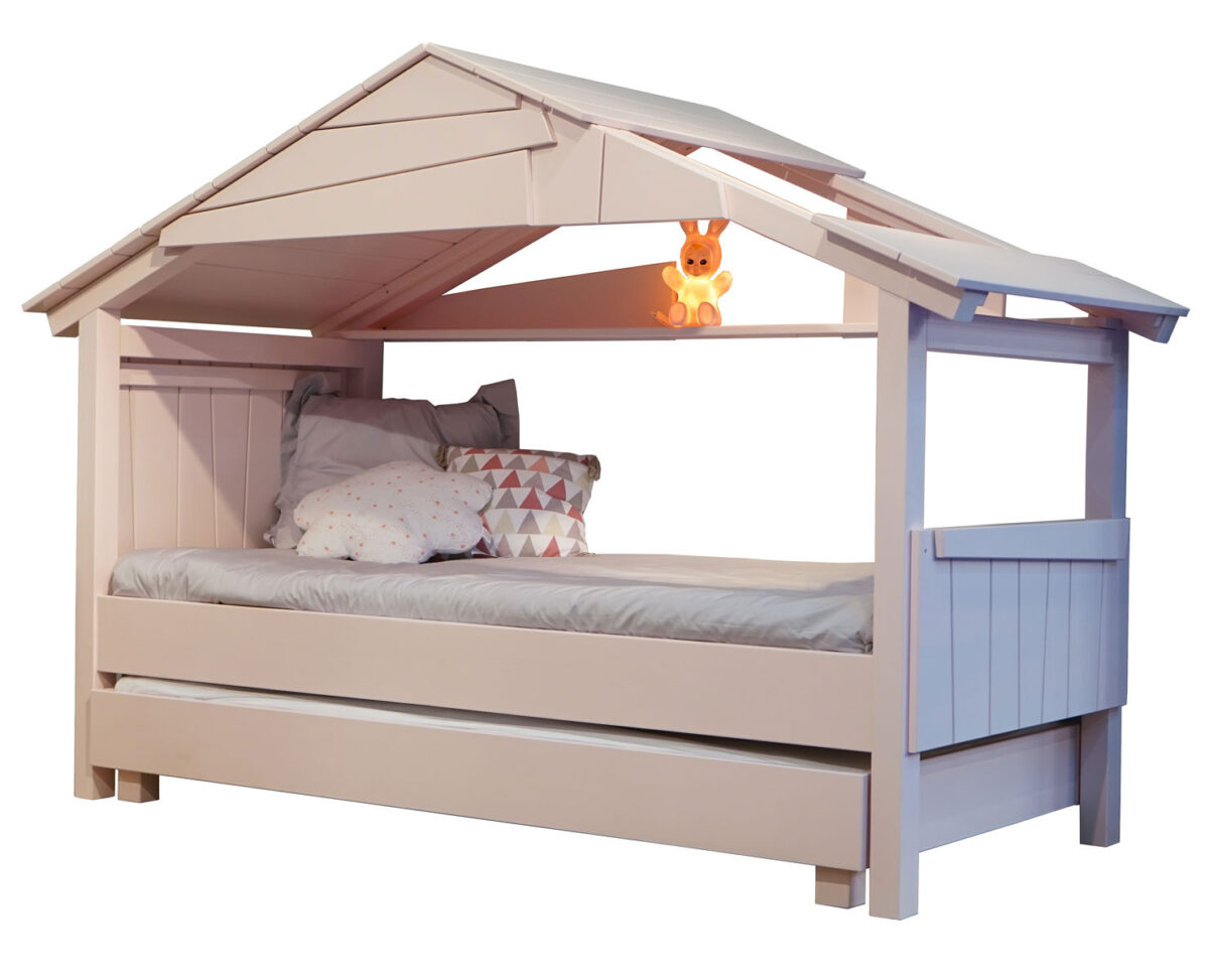 Treehouse Bed Double low