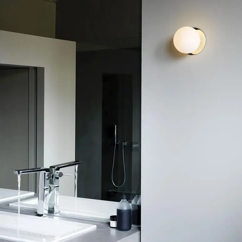 CTO Lighting Mezzo Wall