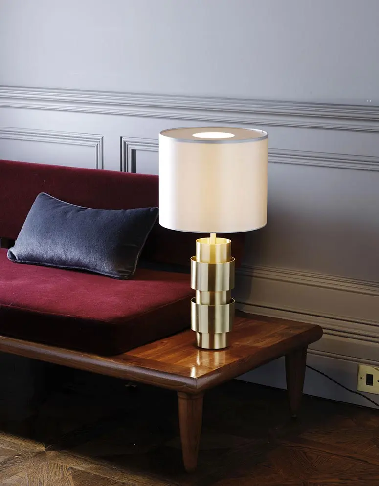CTO Lighting Ring Table