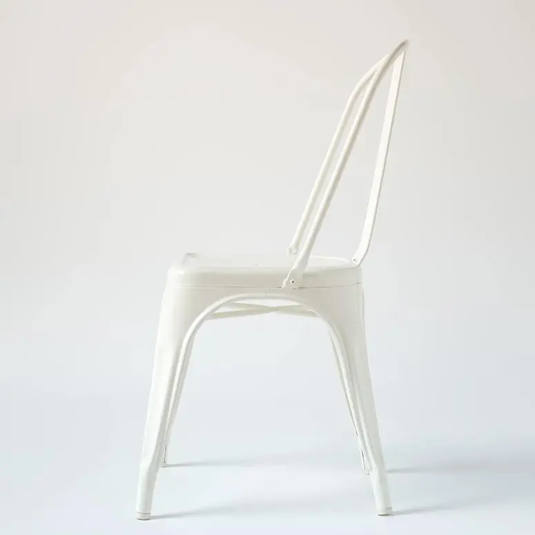 tolix chaise a indoor
