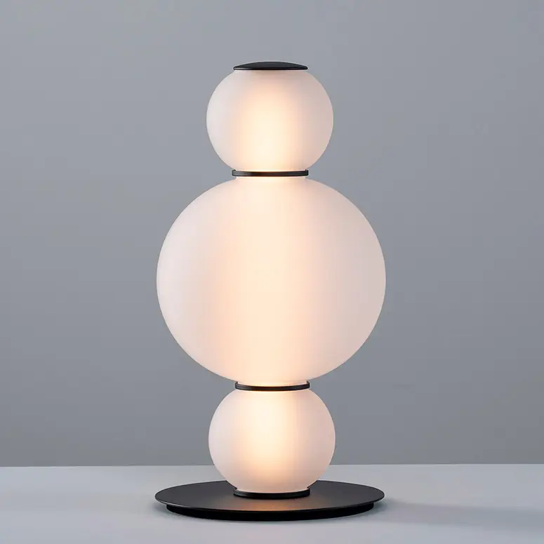 formagenda pearls Table frosted