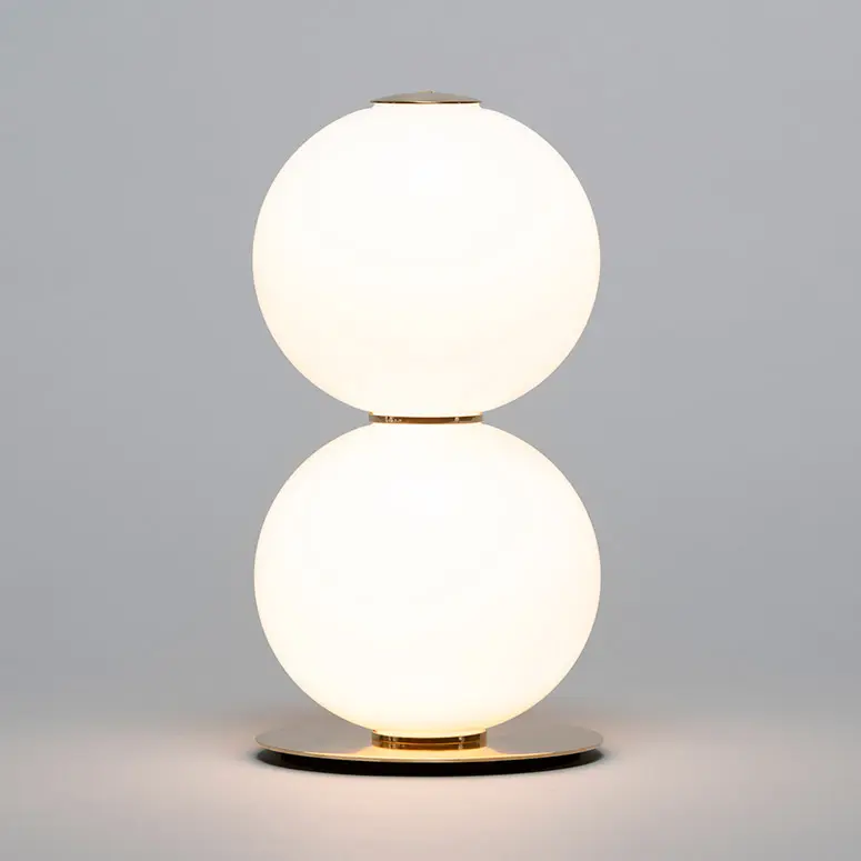 formagenda pearls Table