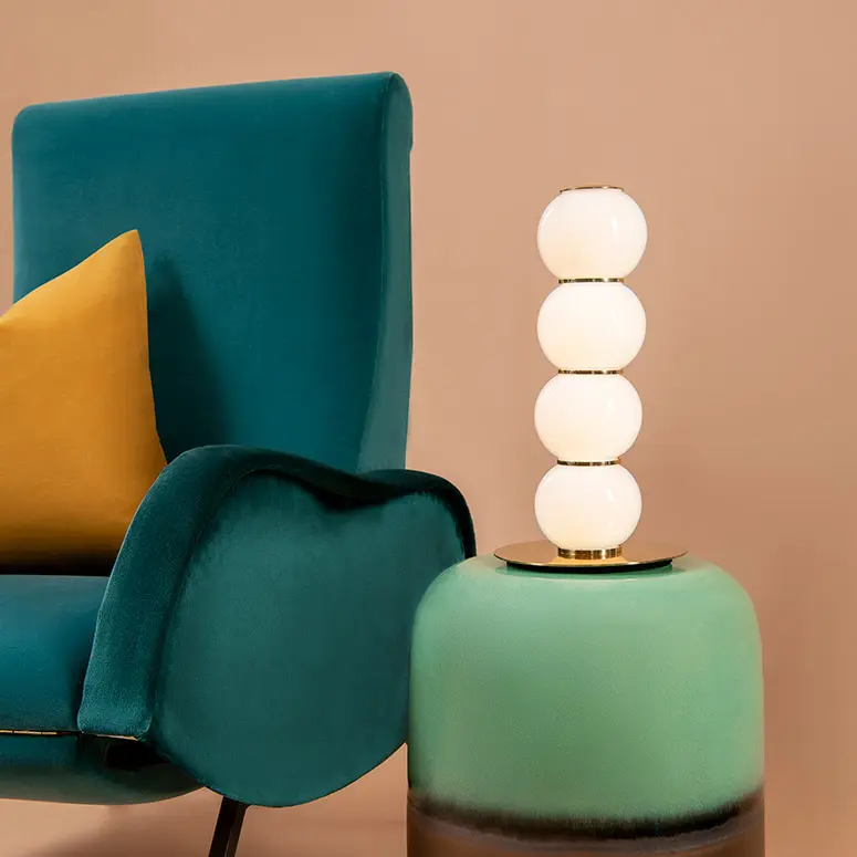 formagenda pearls Table