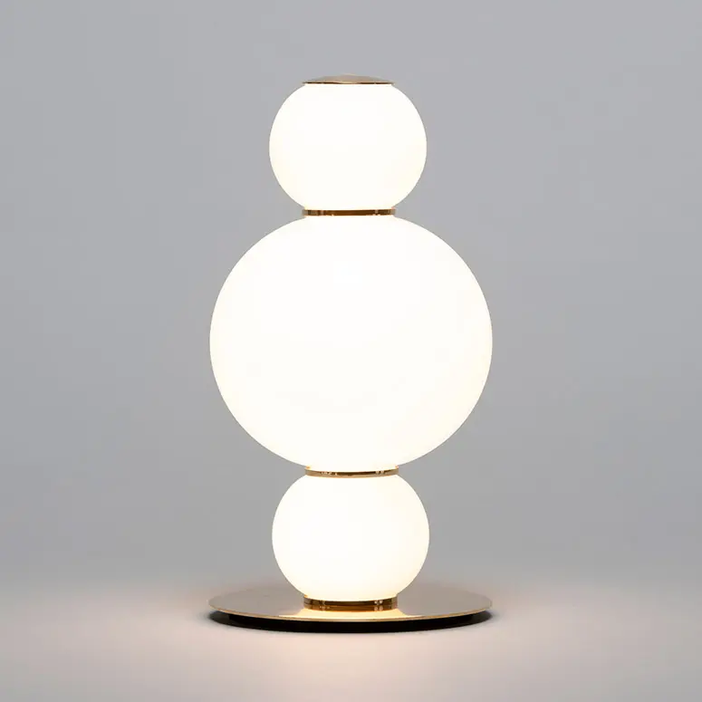 formagenda pearls Table