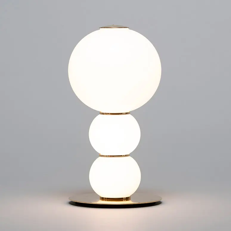 formagenda pearls Table