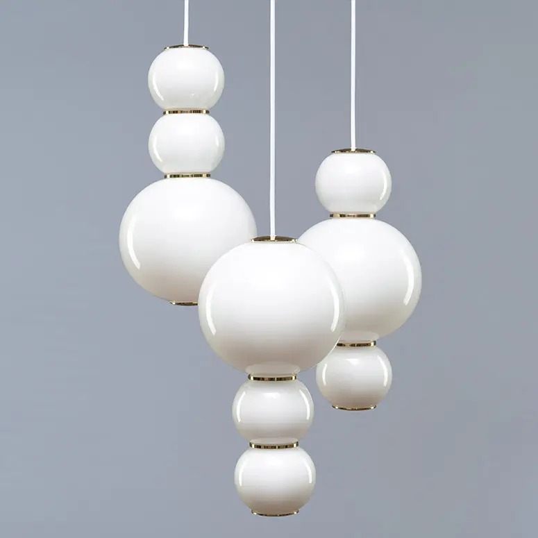 Formagenda Chandelier Pearls 3