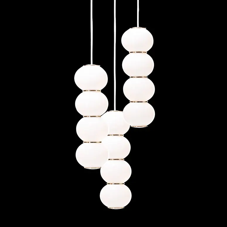 Formagenda Chandelier Pearls 3