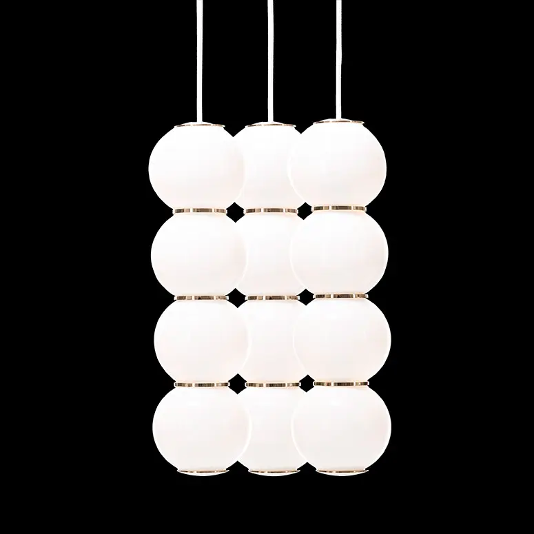 Formagenda Chandelier Pearls 3