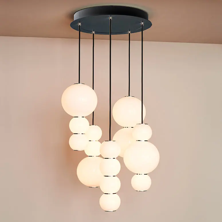 Formagenda Chandelier Pearls 5